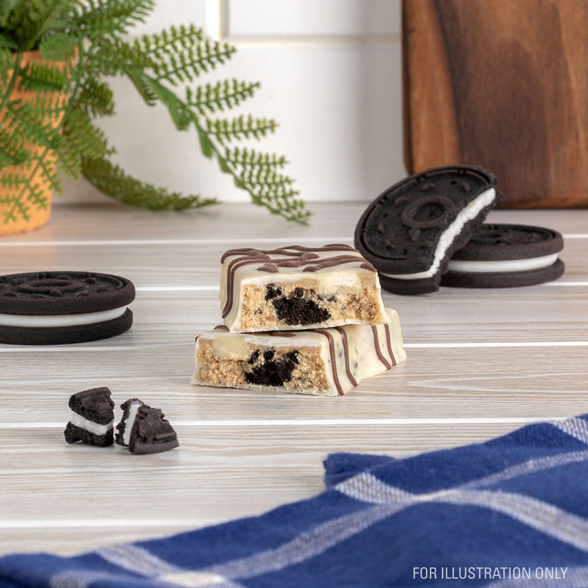 dipped-cookies-and-cream-protein-bars-g7 15807_QN_USA_ProteinBar_CAC_InterimAssetUpdate_Digital-Dipped-ProductCarouselSet_Tabletop1.jpg